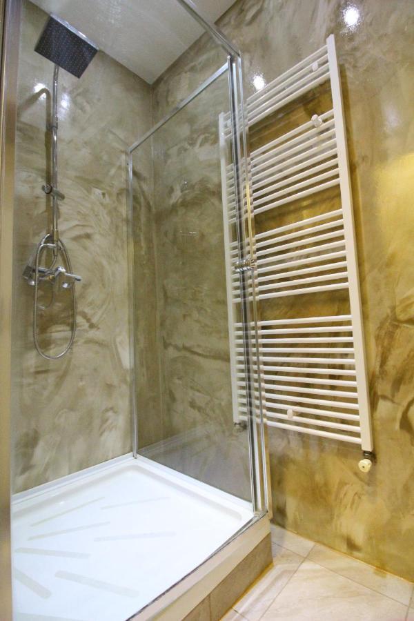 Family Quad Room Rf Wien Ngoại thất bức ảnh