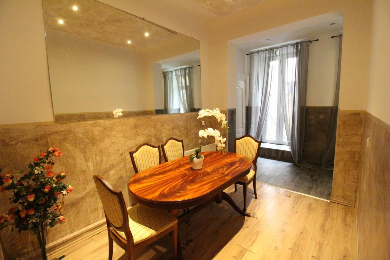 Family Quad Room Rf Wien Ngoại thất bức ảnh