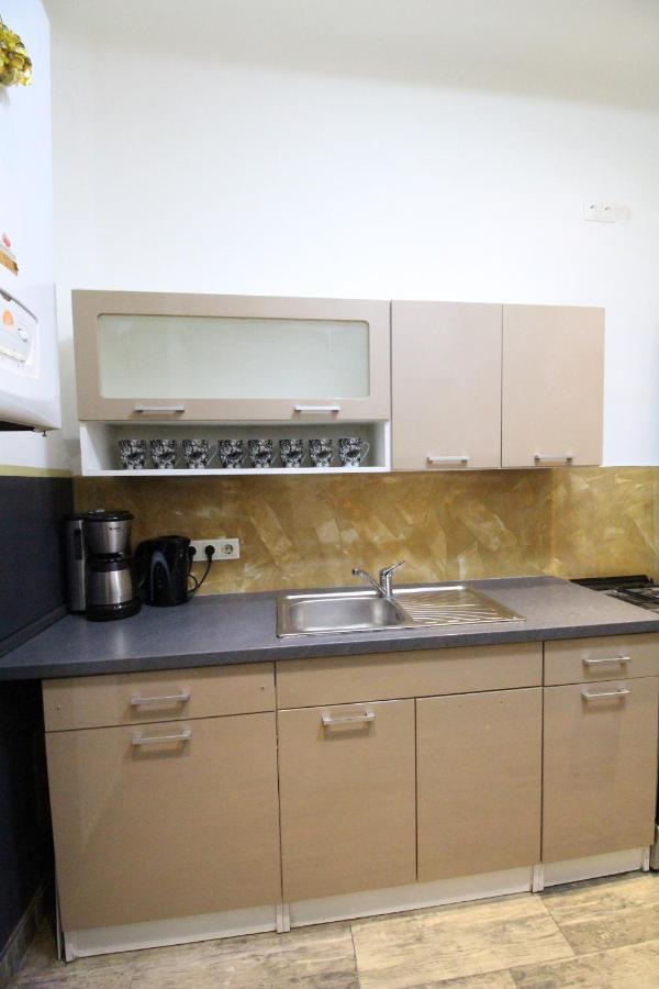Family Quad Room Rf Wien Ngoại thất bức ảnh